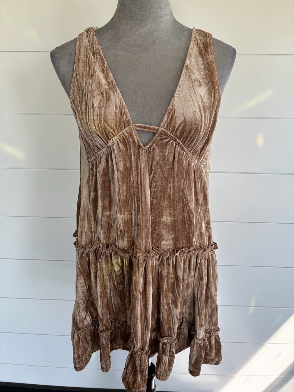 BaeVely Pleated Plush Swing Mini Dress, a bohemian-style Sz S NWOT/0370